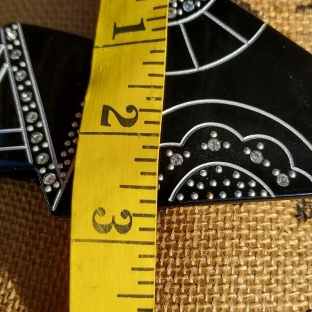 1980s Black Deco Belt S‎
